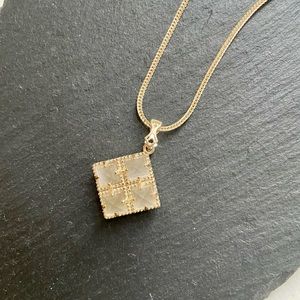 Kendra Scott two-way Filigree pendant necklace